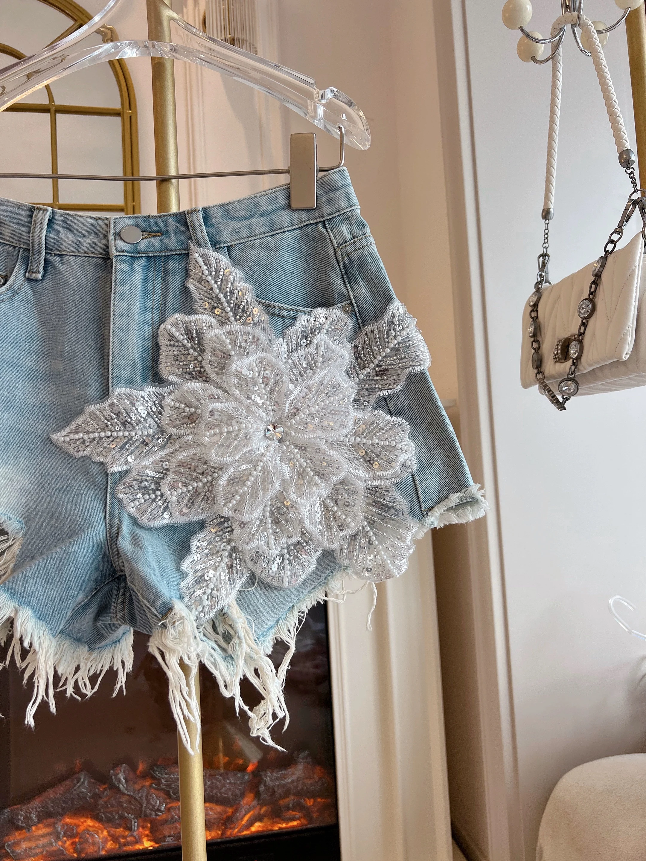 2025 Summer New Shorts Diamond-encrusted High-waist Denim Shorts Feminine Personalized Tassels Sexy Girl Wide-leg Short Pants
