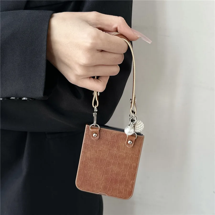 DIY Cute Bear Crocodile Pattern krótki futerał na Motorola Razr60 ultra Razr50ultra Z Flip7 Cover Z Flip6 Z Flip5 Xiaomi Mix Flip