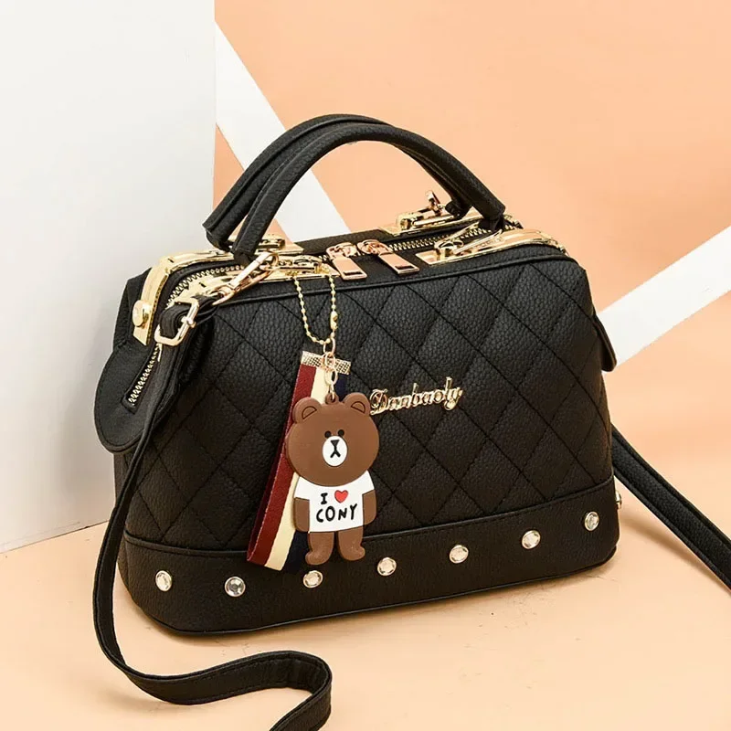 

2024 New Fashion Women's Top Handle Bag with Cute Bear Jewelry Crossbody Bag