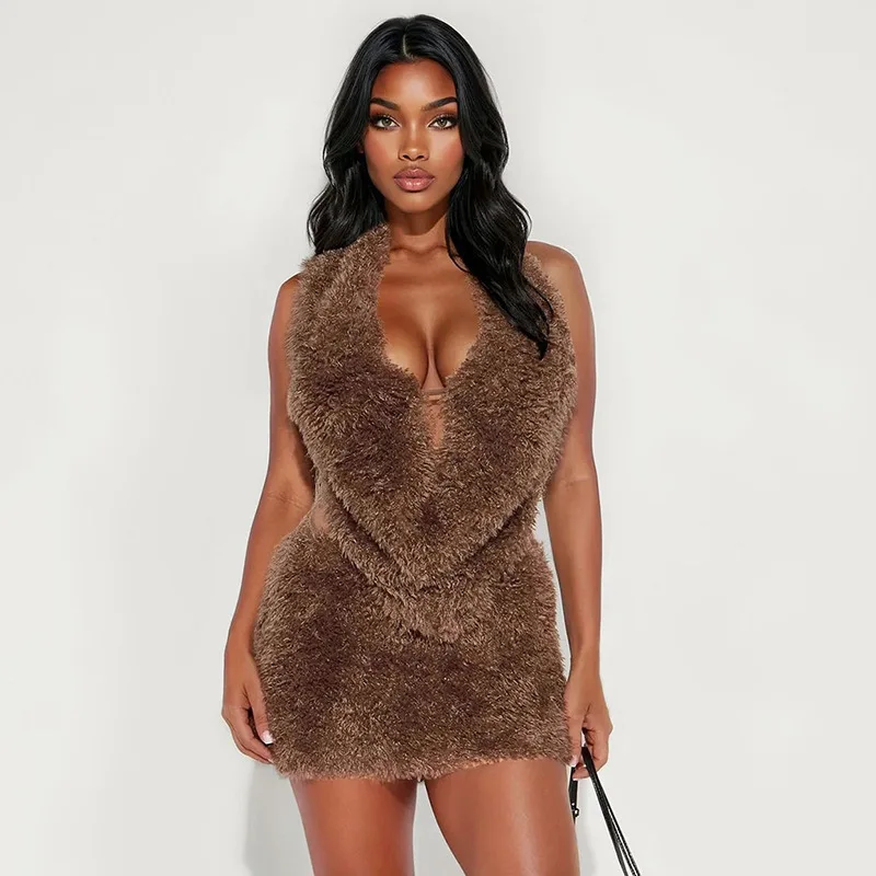 

STYLISH LADY Faux Fur 2 Piece Set Halter Backless Top And Mini Skirt Autumn Wool Party Outfit for Women