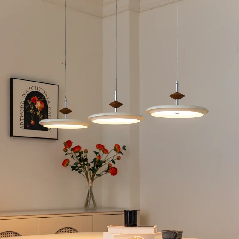Cream wind restaurant chandelier retro light luxury dining room table light creative solid wood