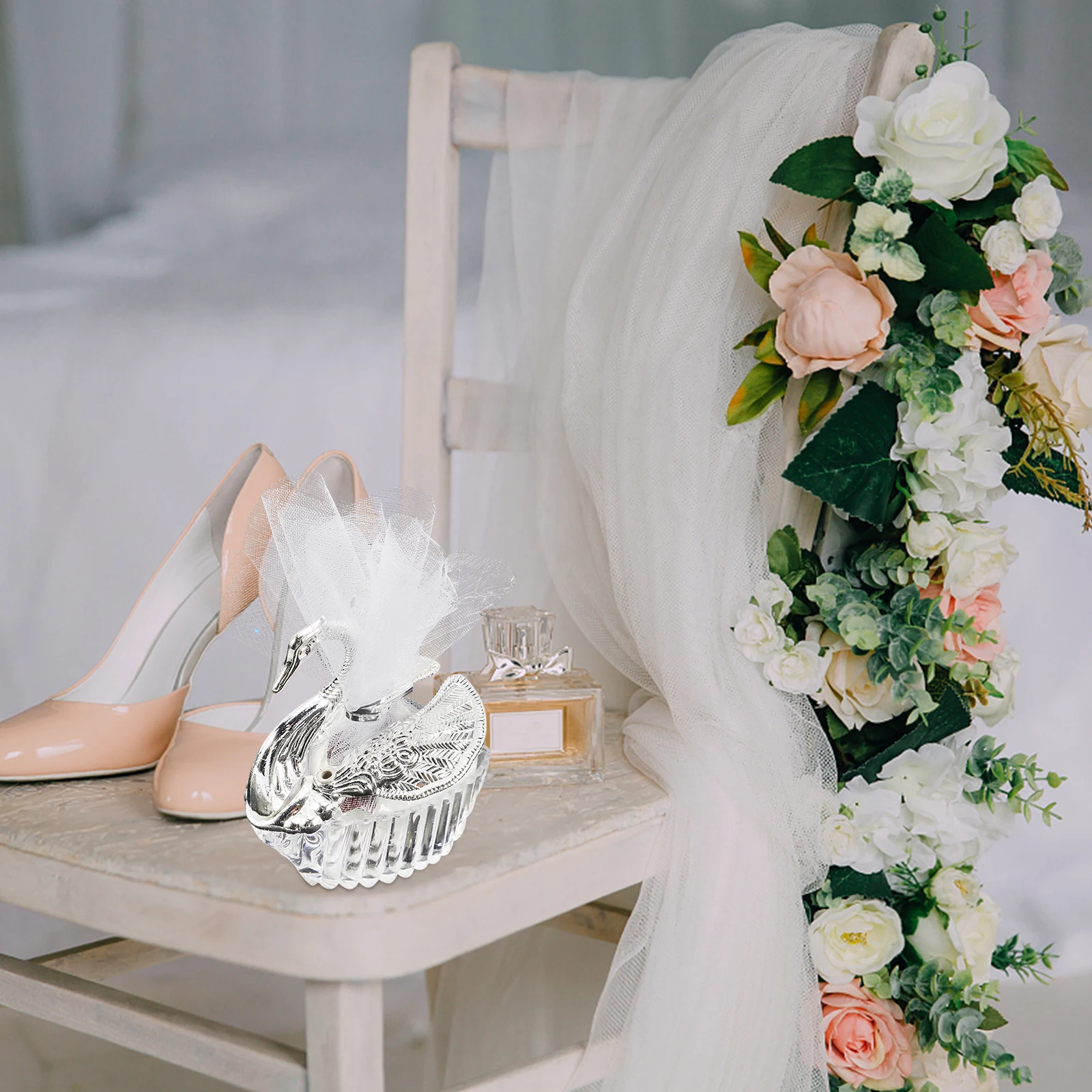 

12pcs Swan Shaped Candy Box Wedding Treats Packaging Party Favors Container Bridal Shower Sweets Gift Wrapping Box For Birthday