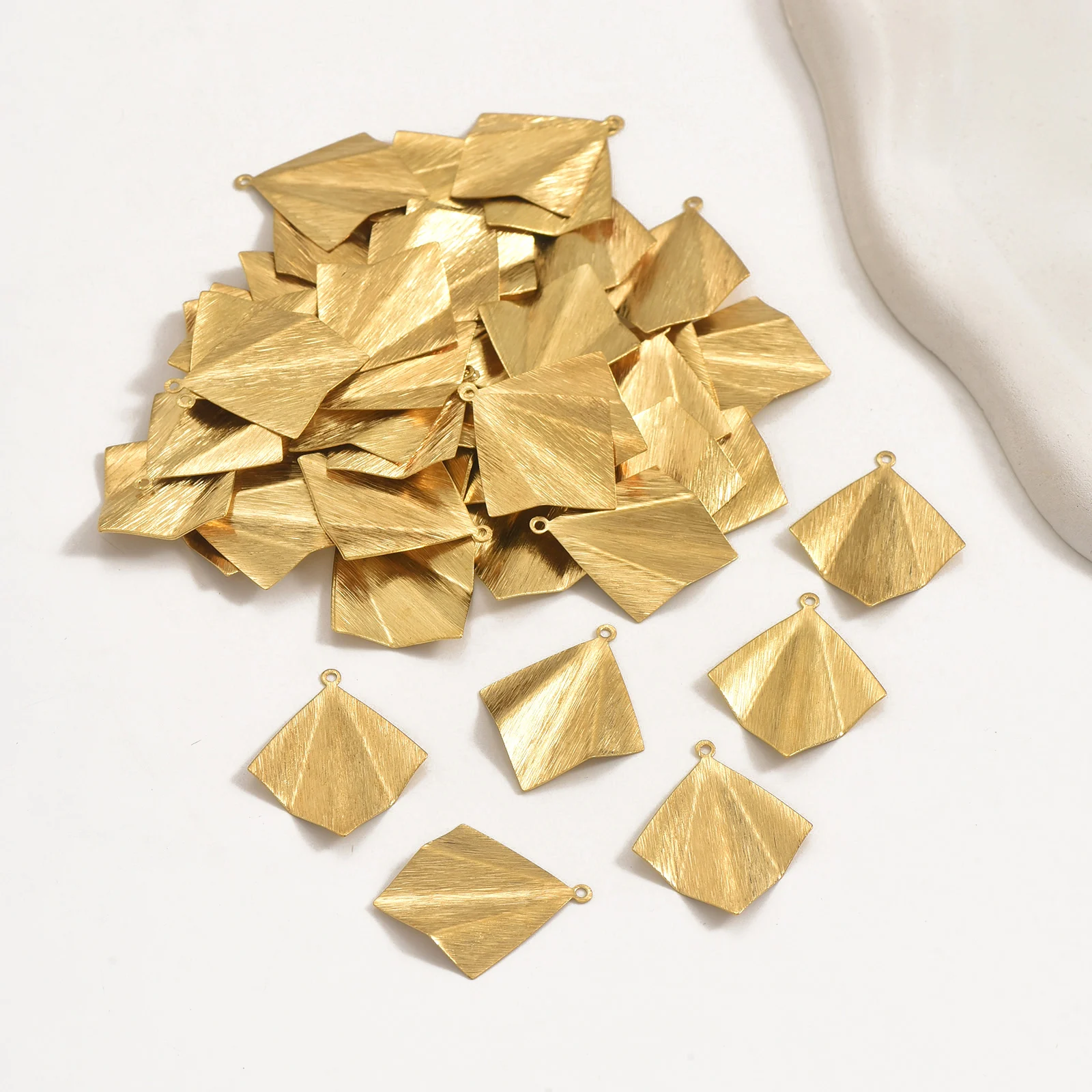 20 accessori per gioielli in o - Jewelry Making Brass recensione e prezzo