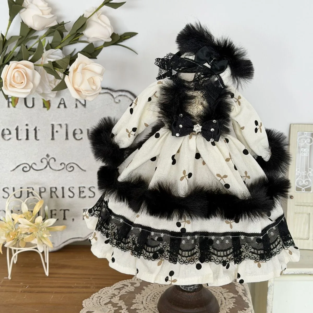 BJD Accessories 1/6 1/3 Doll Clothes, Black-White Color Dolls Clothes BJD Clothes 1/4 Free Shipping