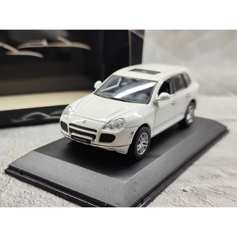 

Diecast 1/43 Scale PORSCHE CAYENNE S Pearl White Alloy Car Model Collectible Toy Gift Souvenir Display Ornament