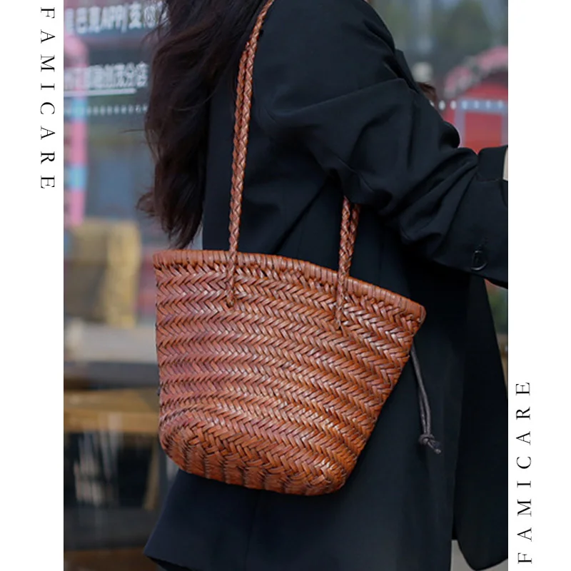 

Casual Woven Bag with Adjustable Strap & Lined Pouch Women Genuine Leather Vintage Shoulder Bags Lady Classic Handbag 2026 New