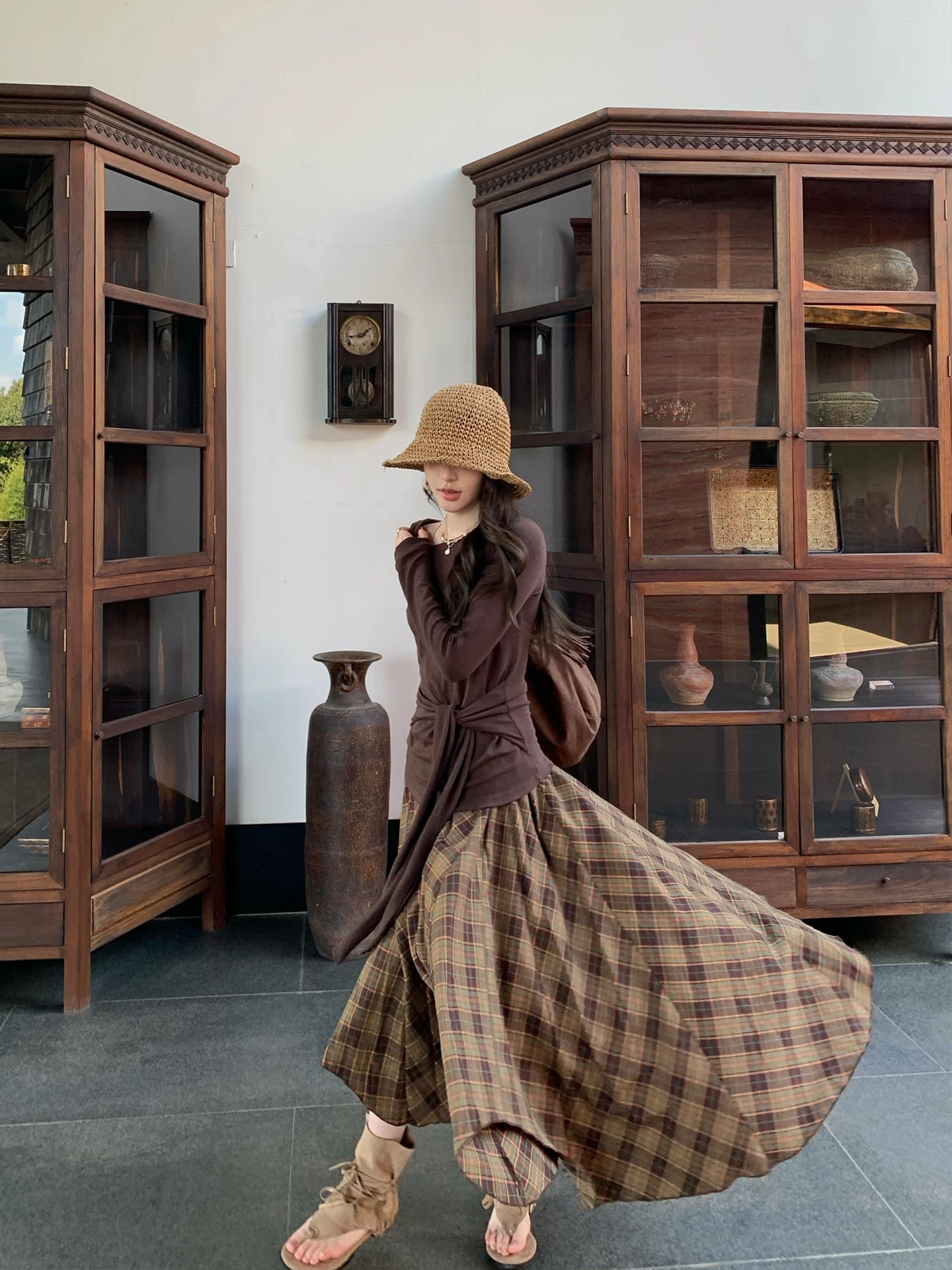 

Юбка миди в клетку в стиле ретро от Nora Studio, женская осенняя асимметричная длинная юбка с драпировкой, с высокой талией, А-силуэт, свободный крой, повседневная, из полиэстера...