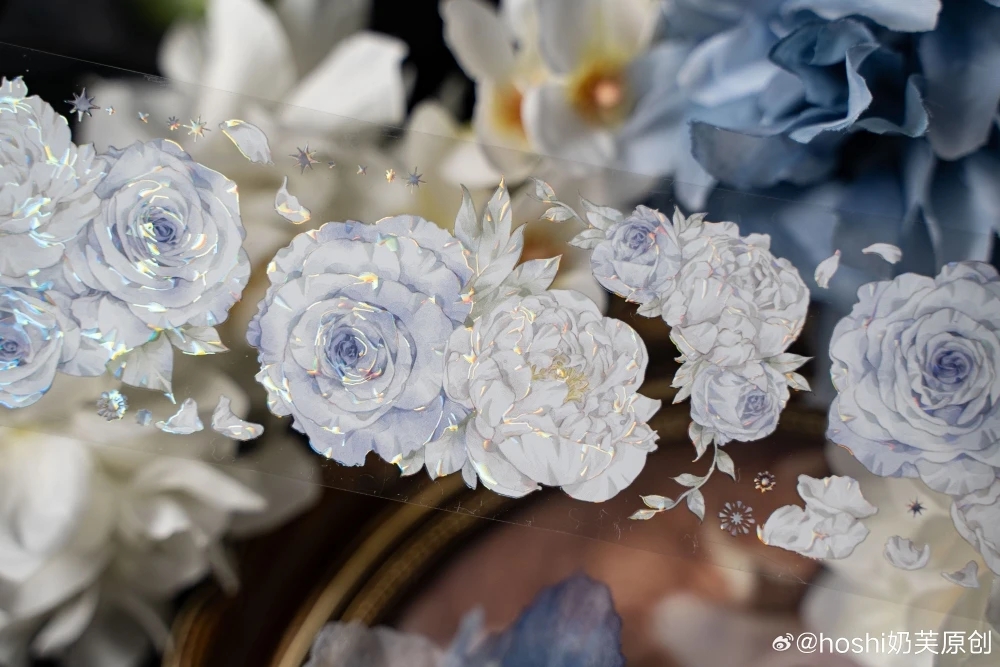 

Qingshi Blue Floral Washi PET Tape Shiny