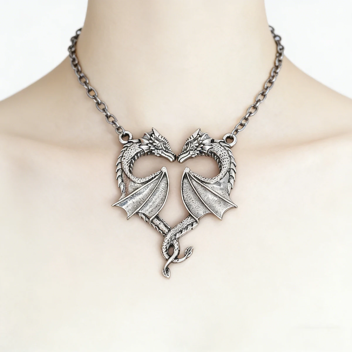 2PCS Handmade Viking Dragon Pendant Zinc Alloy DIY Necklace For Men Heart Symbol Of Love Vintage Jewelry Punk Necklace