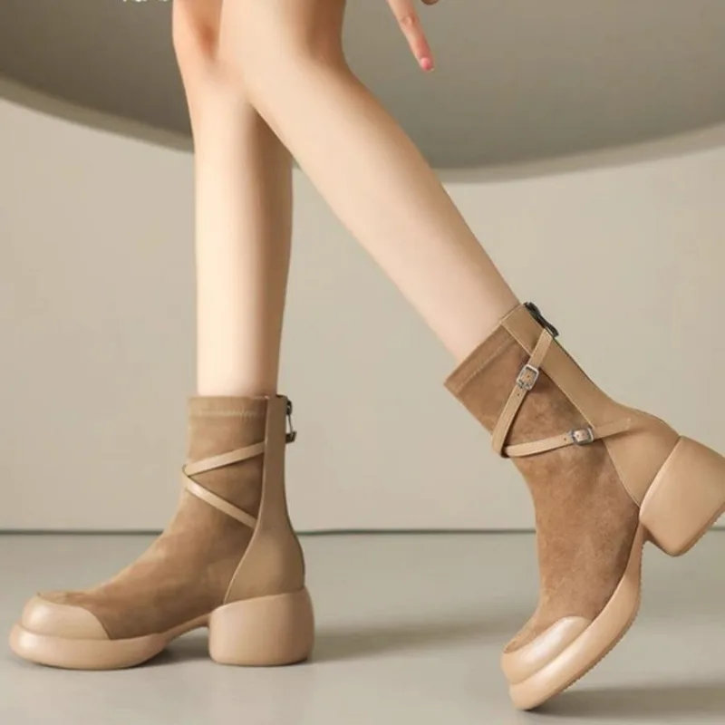 2024 Autumn New Sweet Style Fashionable Thick Bottom Comfortable Small Man Thick Heel Not Tired Feet Thin Short Boots