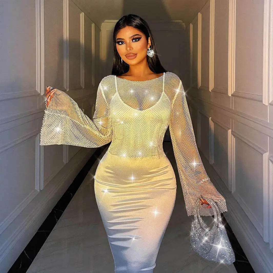 

Summer Women's Long Sleeve Diamond Hollow out T-Shirt with Flared Cuffs Fashionable Casual Top for Ladies