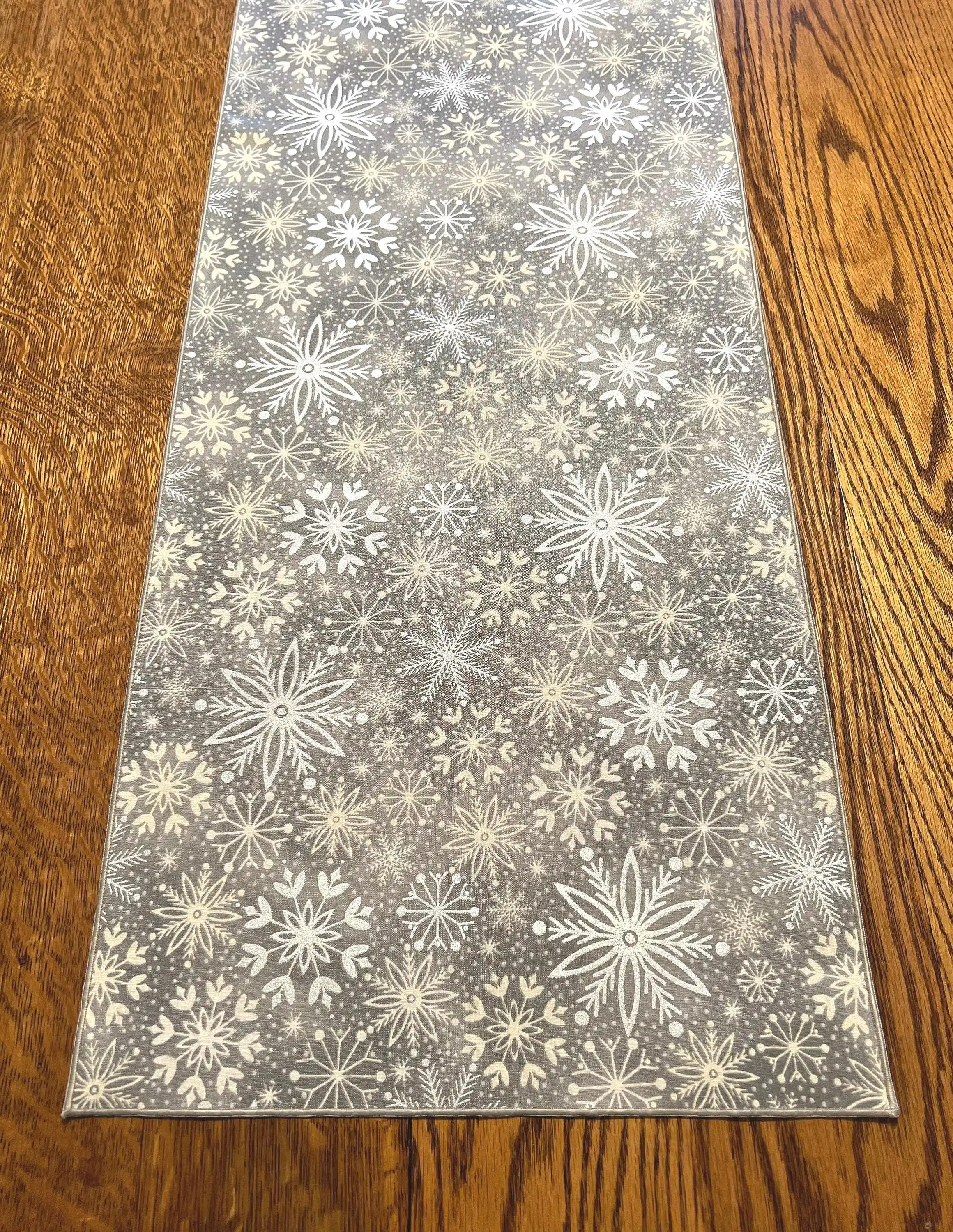 Kerstsneeuwvlok looptisch - Winter bedrukte bureaubladdecoratie, duurzame stof, kerstcatering en huisdecoratie