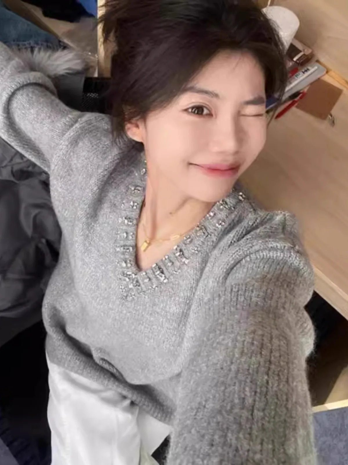 

Ele V-Ne Diamond Embedded Long Sve Sweater Early Autumn Slimming High School Student Large Children Base Knitted Top