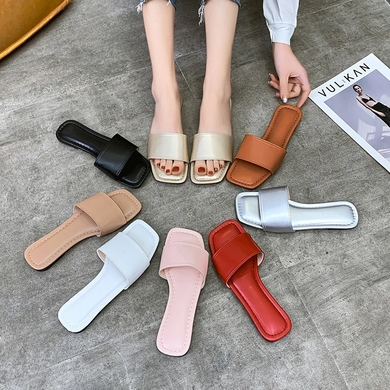 Women Slippers Summer New Fashion Korean Women Lightweight Wear Resistant Square Head One Size Large Size 43 Beach Slippers