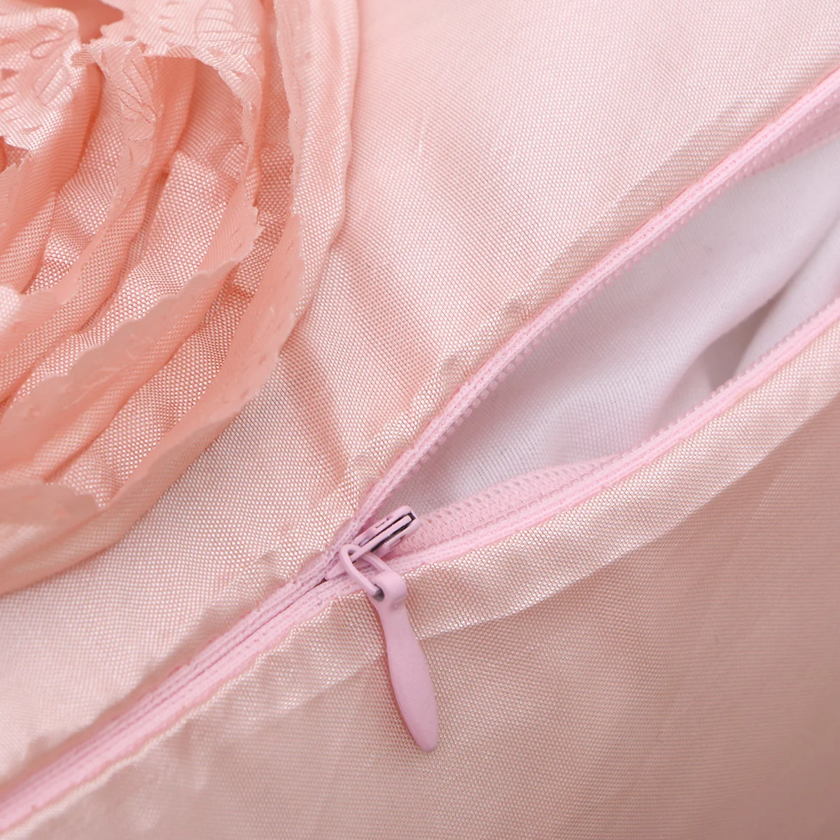 

3D Rose Embroidery Pillow Case Pink Soft Comfortable Sofa Bed Car Cushion Cover Home Decoration Throw Pillow Case