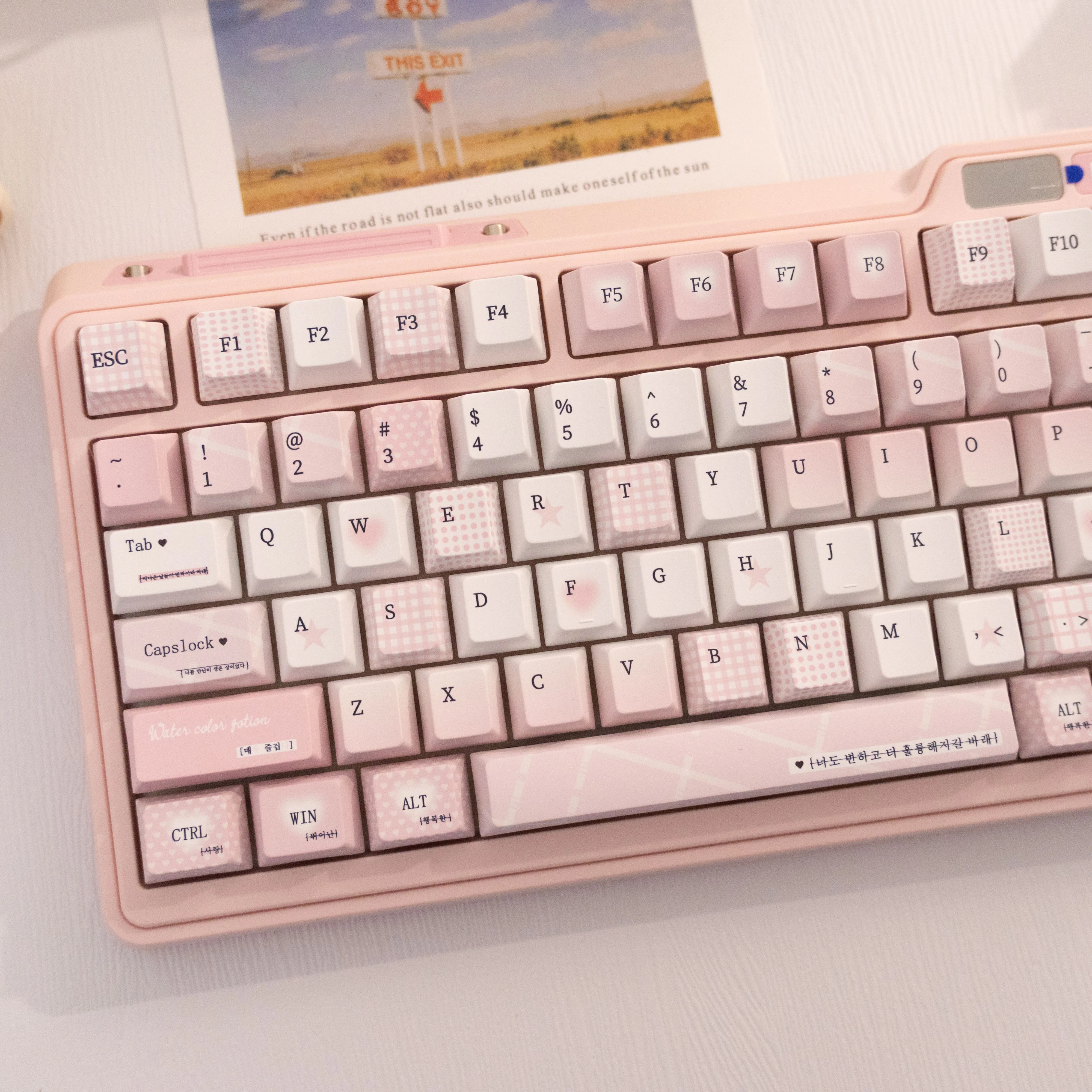 

138-клавишные PBT-кейкапы "Whisper" – профиль Cherry, сублимационная печать, совместимость с MX (подходят для 61/64/68/87/96/104/108 клавишных раскладок)