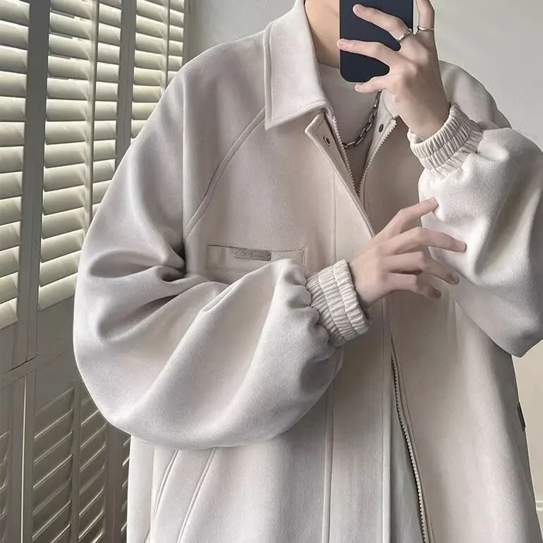 

Мужская замшевая куртка, свободная повседневная куртка с лацканами, весна-осень, новинка Sle Premium Feel, модная брендовая подставка из полиэстера, длинная свеч-зи...