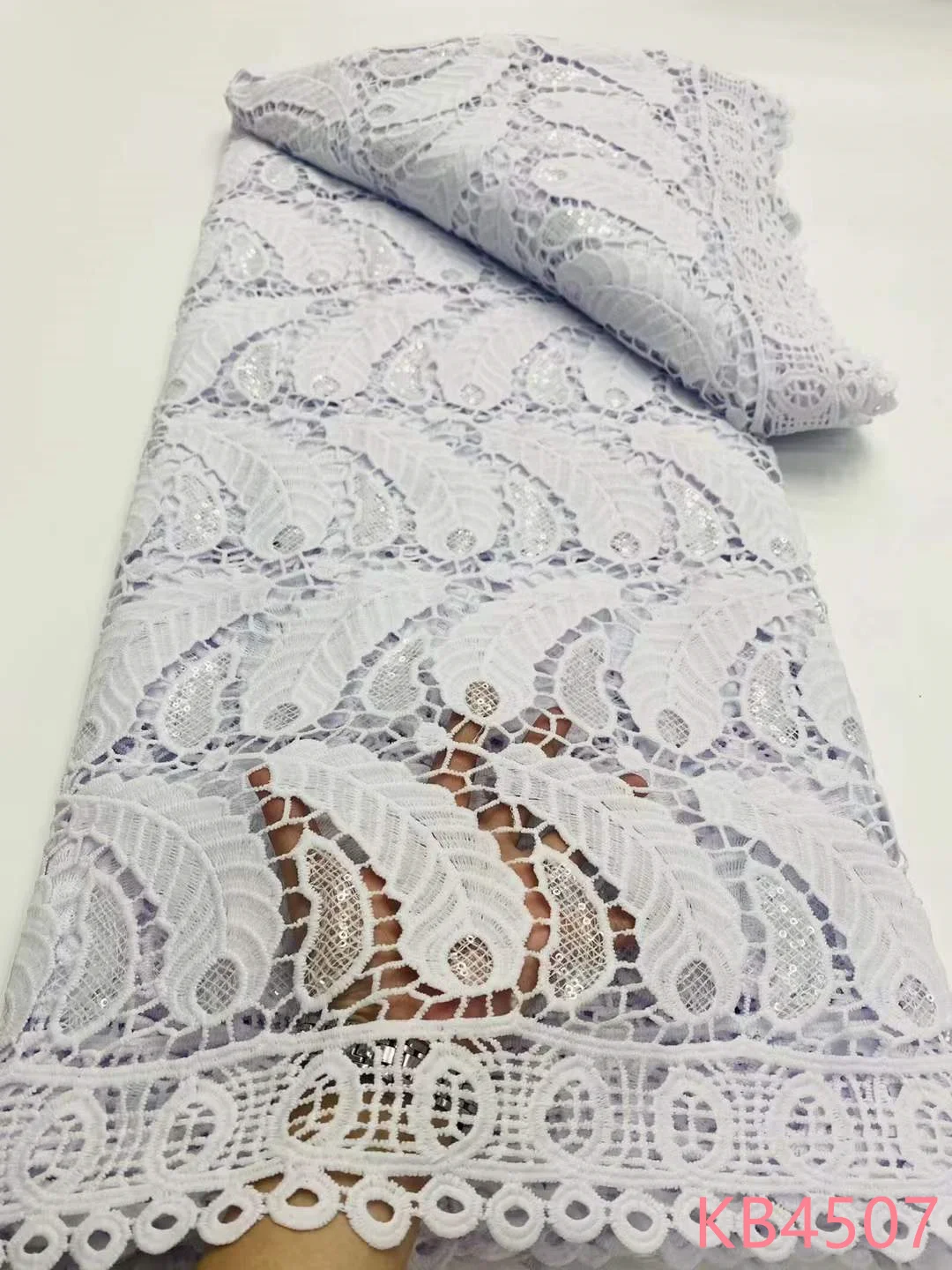 

African Fabrics Lace High Quality 2024 Cord Lace Nigerian White Guipure Cord Lace Fabrics For Women Wedding Dress Sew KB4507
