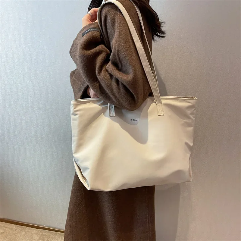 Borsa tote da donna di grande capacità Borsa monospalla impermeabile estiva Pendolarismo al lavoro Shopping Borsa a mano casual grande portatile