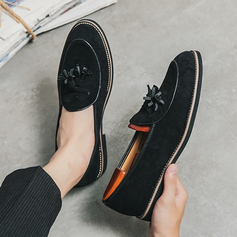 Tassel Loafers Slip-On Loafers Men\'s Casual Mules Shoes Suede Driving Shoes Fashion Mens Moccasins Pointed Banquet Social Shoes