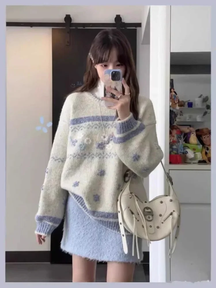 2024 Autumn New Handmade Crochet Sweater for Women Vintage Senior Sense Crew-neck Knitted Top Temperament Lovely Long Sleeves