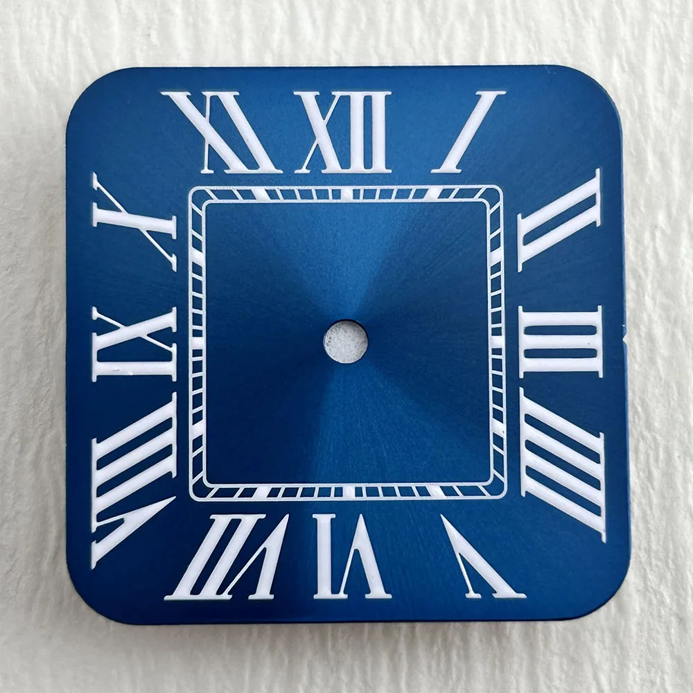 ساعة NH35 للرجال بمينا مربع وشعار مخصص وأرقام رومانية بدون نافذة تناسب ملحقات ساعة الحركة من سلسلة NH