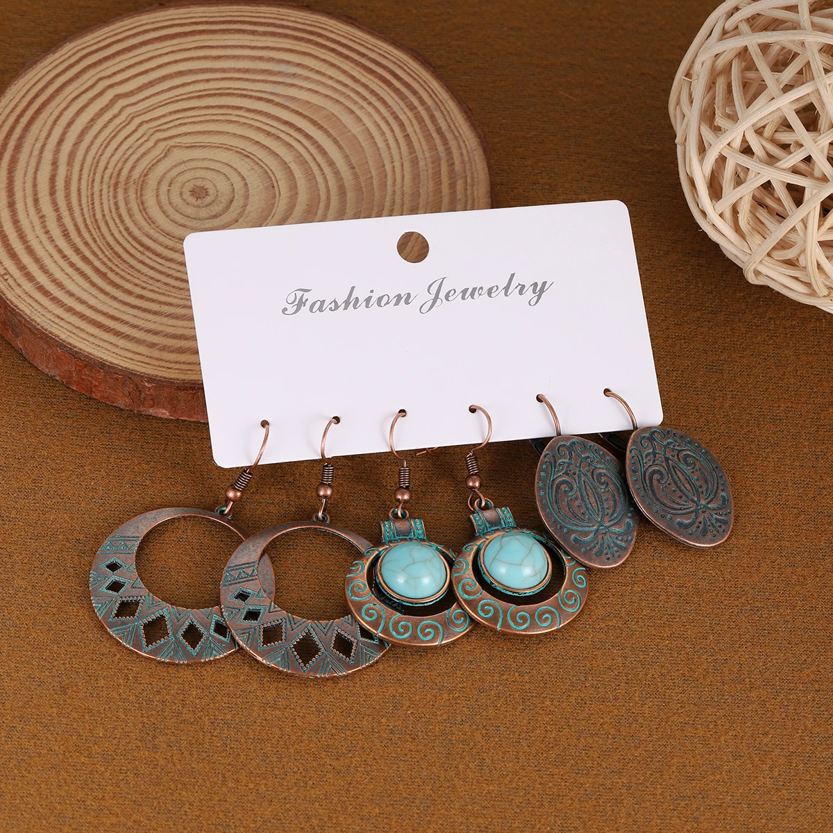 Vintage Hohle Runde Ohrhänger- – Ethnic Indian Fashion Bewertung und Preis