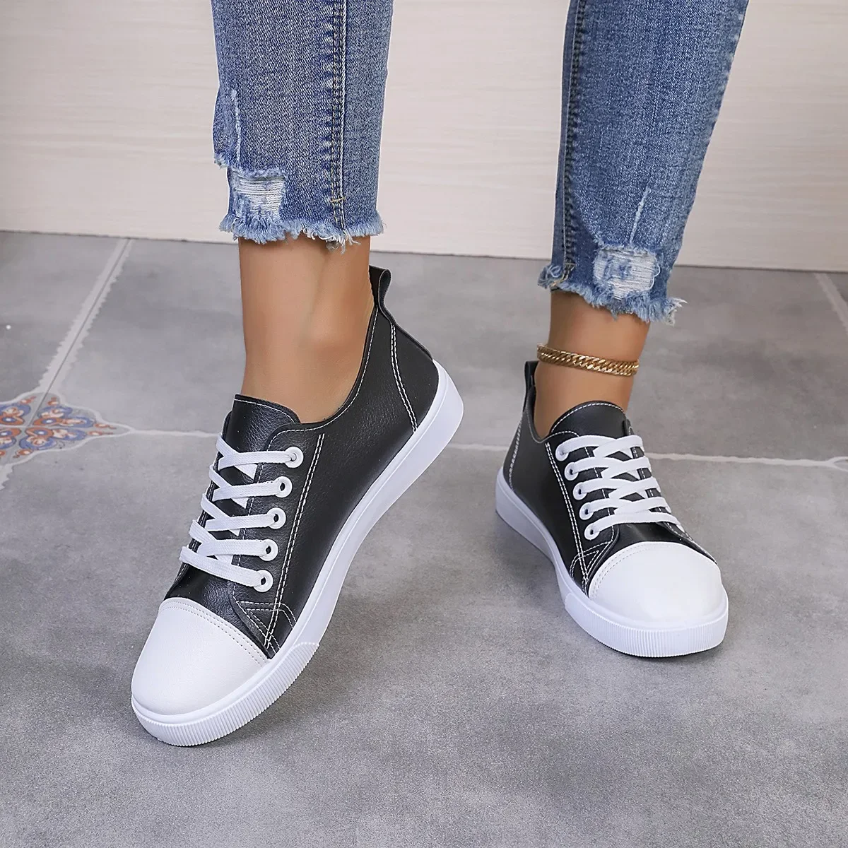 Women's Low Top Casual Shoes 2024 Summer New Lace Up Platform Shoes for Women Outdoor Women's Sneakers Durable Walking Shoes