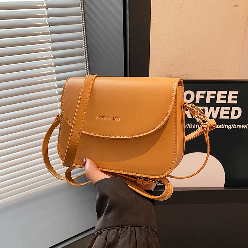 

2025 New Trendy Spring Versatile Shoulder Bag with High Quality Solid Color Crossbody Small Square Bag Bolsa Cuadrada Pequeña