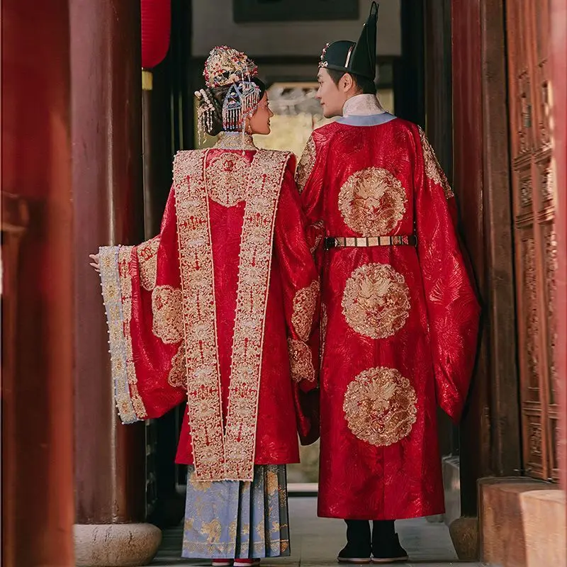 Chinesisches Hochzeits kleid Frauen & Männer altes traditionelles Hanfu rotes Phoenix Guanxia Kleid Bräutigam & Braut Brautkleid für Paare