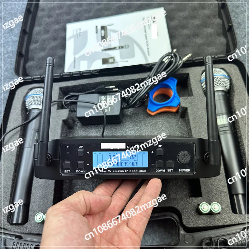GLXD4 microphone, black color box, plastic box packaging, one for two, wireless microphone, wireless microphone