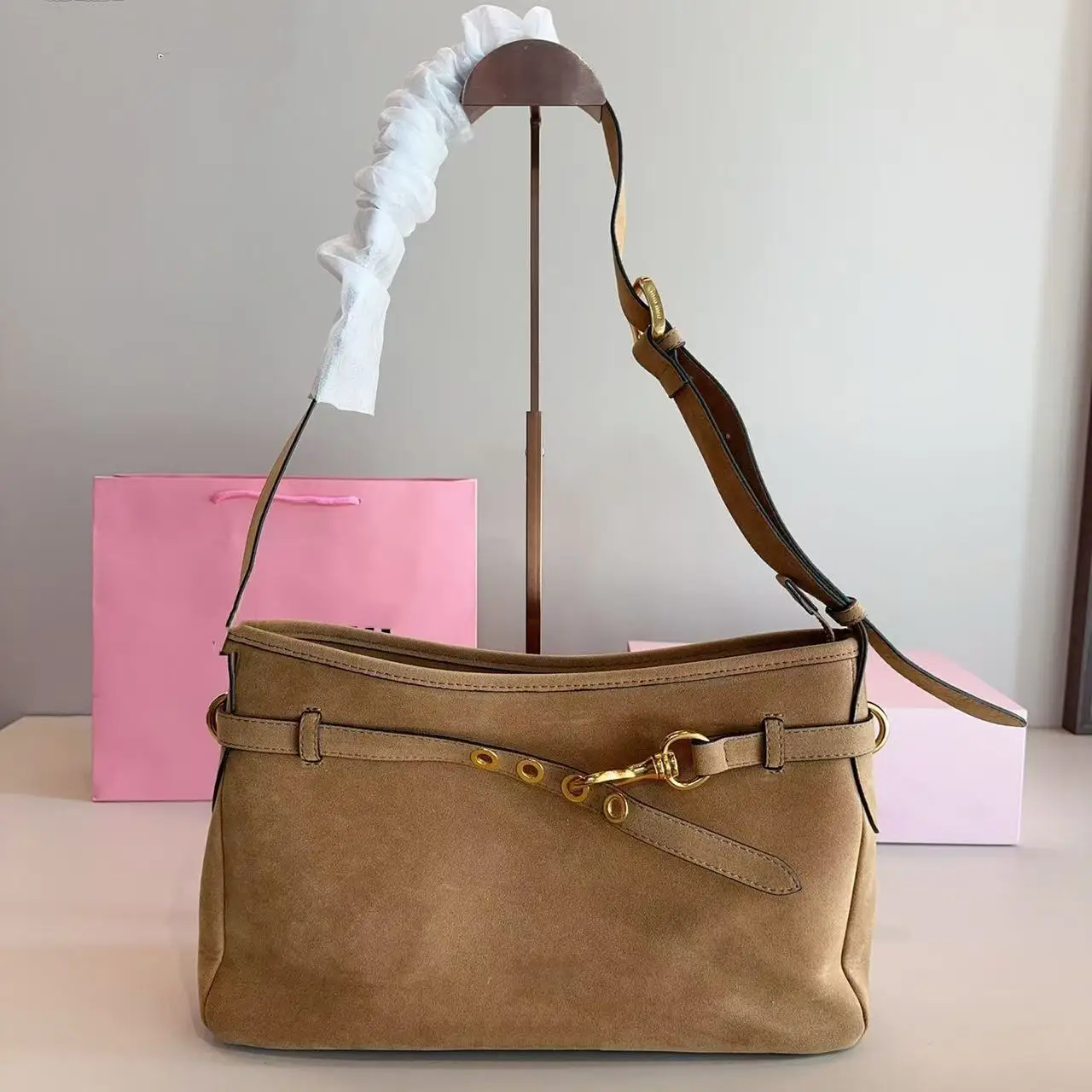 

2025 new handbags leather handbag retro armpit bag leather Joker lazy commuter fashion hook buckle slung women bags