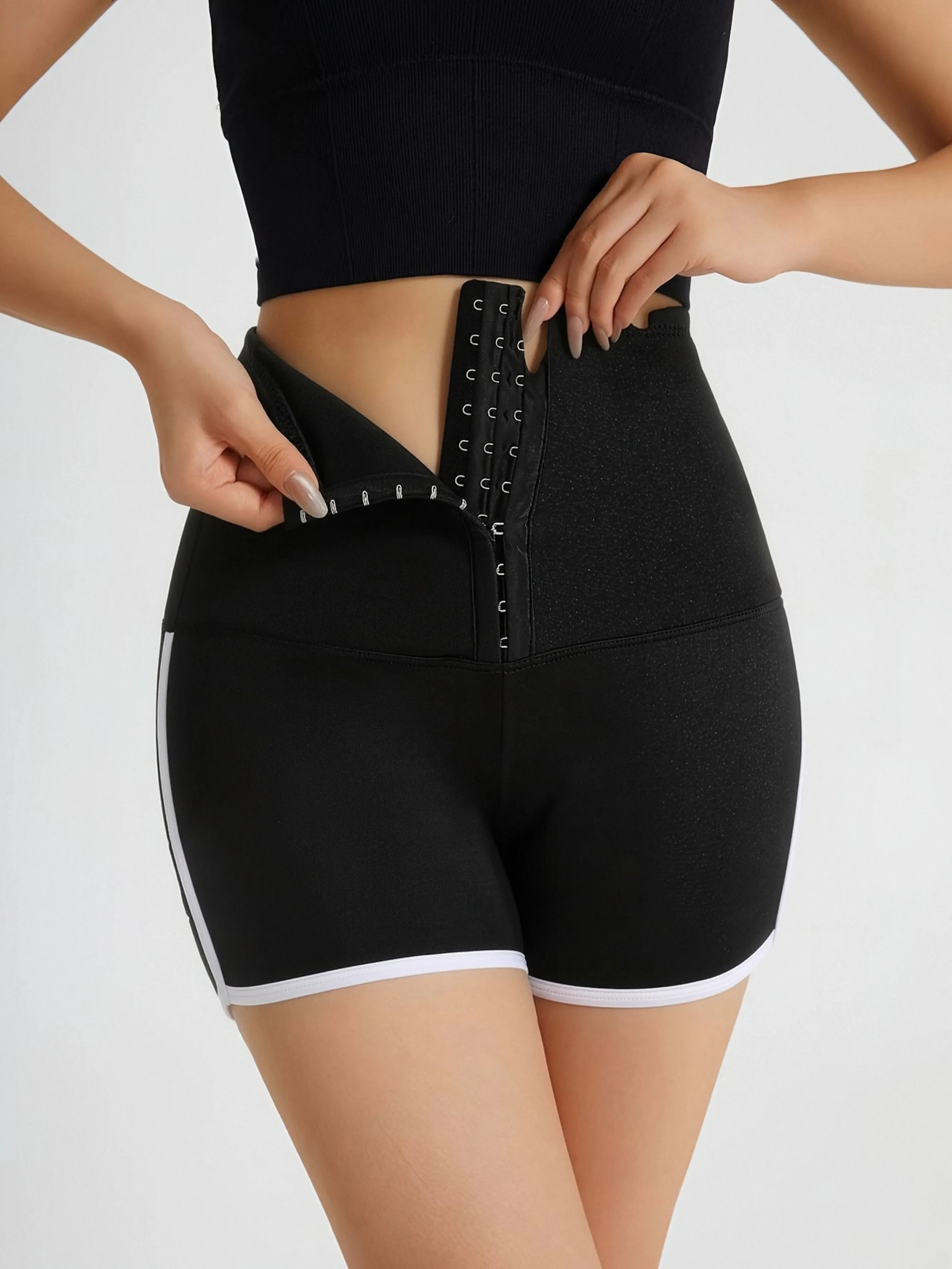 Summer Women's High-Waisted Color-Blocked Tight-Fitting Butt-Lifting Yoga Pants, Three-Quarter Length Sports Shorts with Safety Snap Buttons, Suitable for Yoga, Fitness, Running, and Exercise, Women's Yoga Wear. Catego