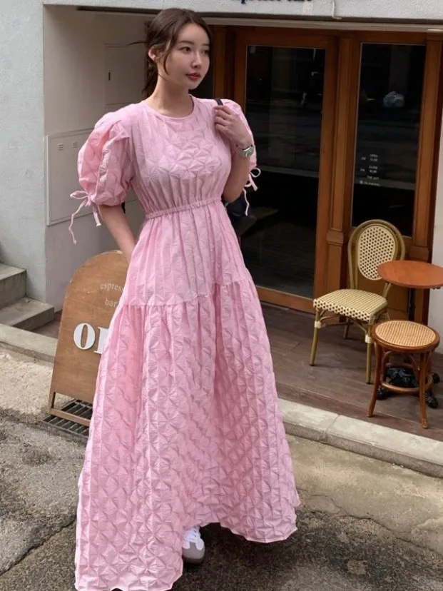 甘いスタイルプリーツ半袖人形ドレス東大ゲートアンチエイジングエレガントファッショナブルなピュアカラー折り畳まれたヘムラインラウンドネック