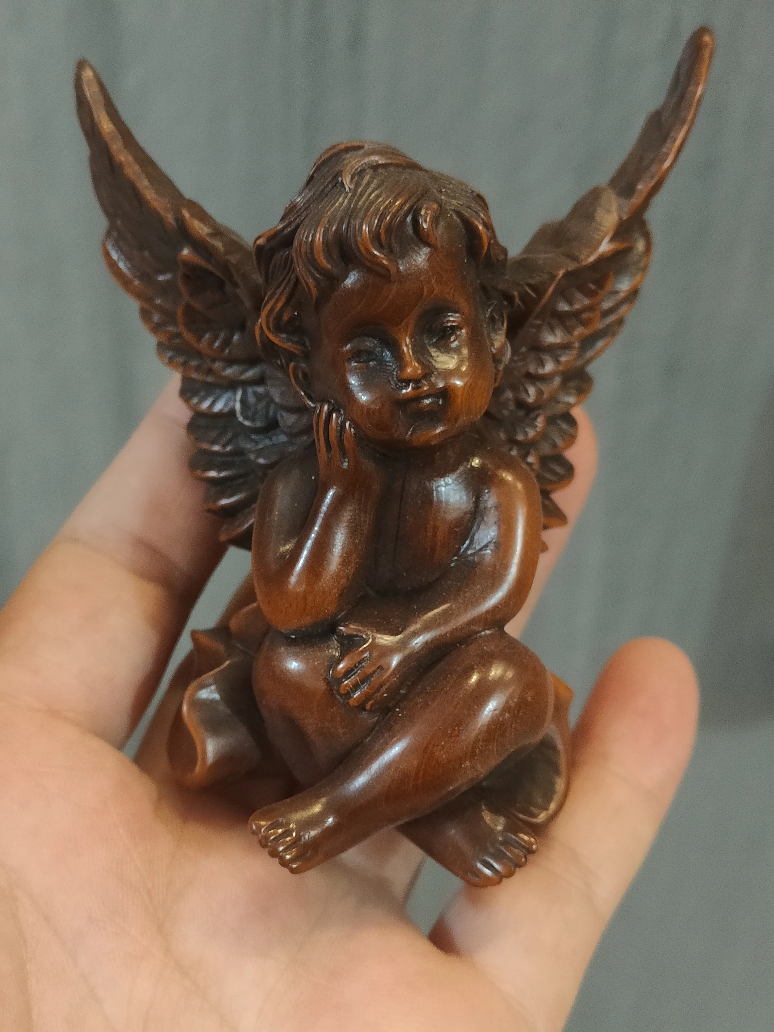 

Chinese wood boxwood desk decoration little angel office car decoration couple gift