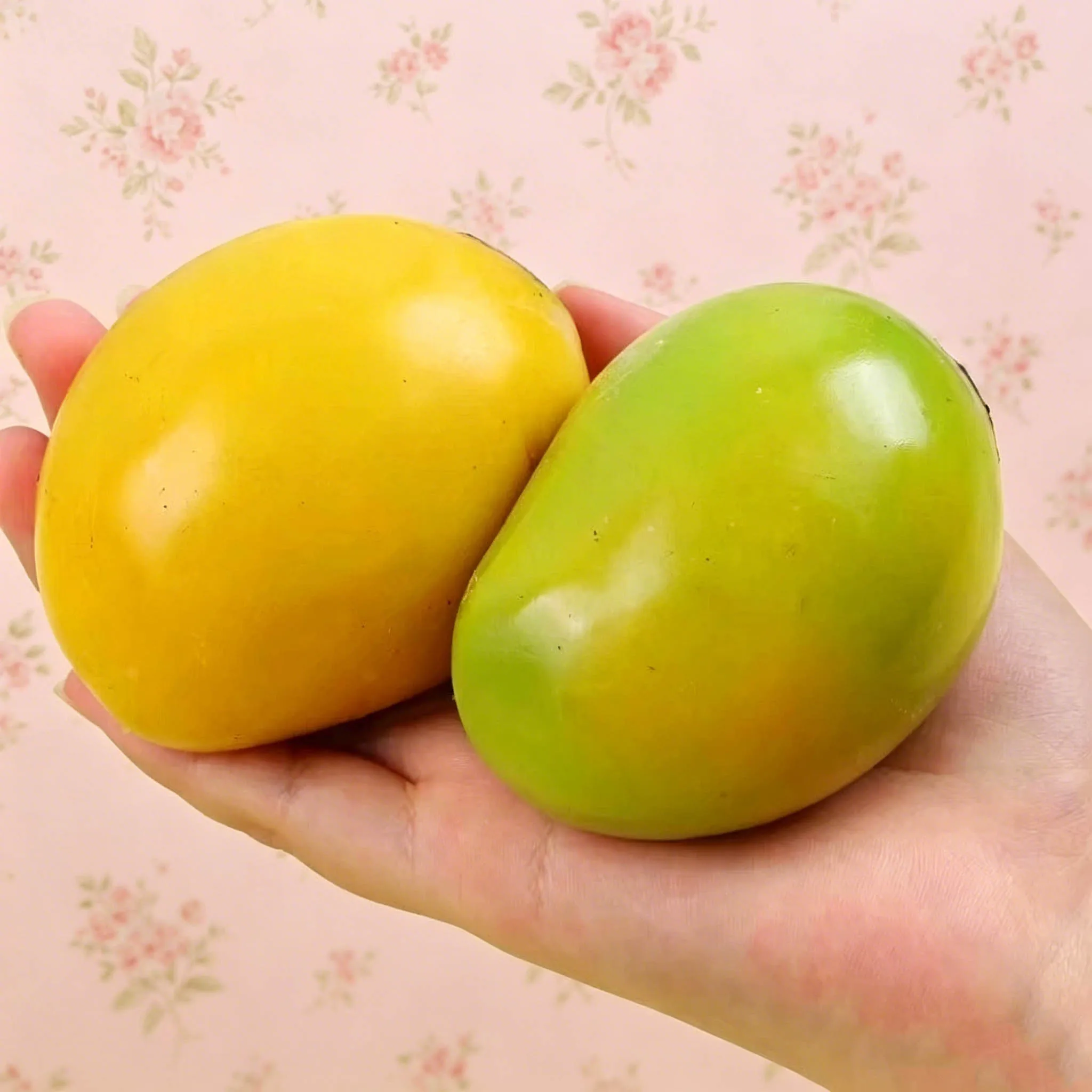 2026 Handgemachter Knuspriger Mango-Stressball, Knackiger Block Gefüllt mit ASMR-Squeeze-Spielzeug, Anti-Stress-Fidget für Erwachsene & Kinder