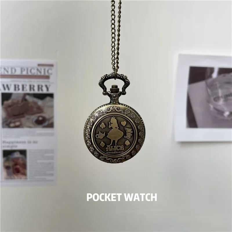 Retro Bronze Dream alice Rabbit Poker Carousel Accessory Quartz Pocket Watch Chain Necklace Pendant for Girl Women