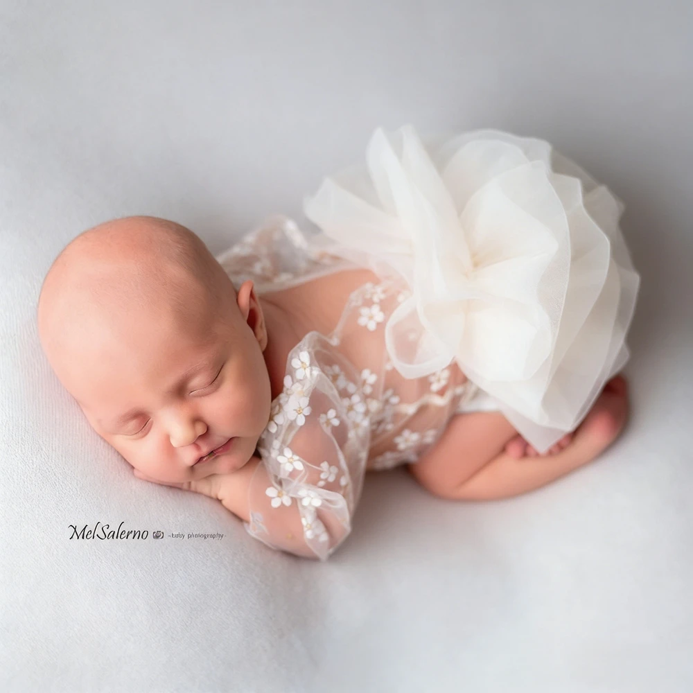新生児写真撮影用小道具女の赤ちゃん白いレースのチュチュロンパース花柄フリルスリーブソフト幼児写真撮影衣装新生児写真