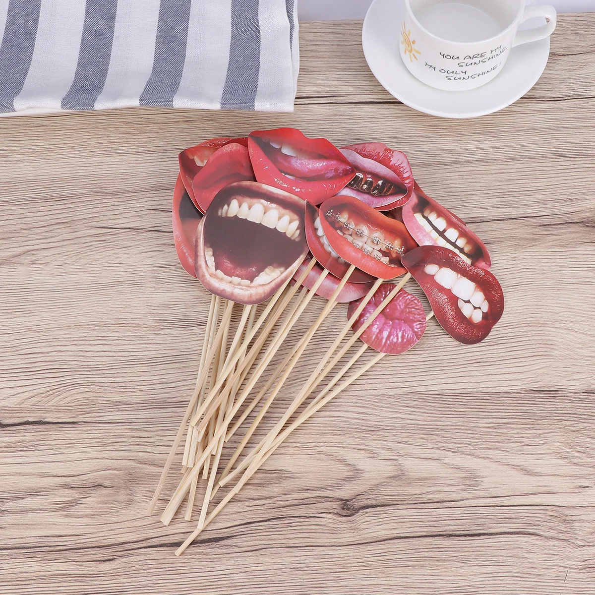 20 قطعة كابينة تصوير الشفاه الحمراء الدعائم فريدة من نوعها مضحك صورة شخصية الدعائم للحزب مهرجان الوسائط الاجتماعية صور الشفاه صور الدعامة