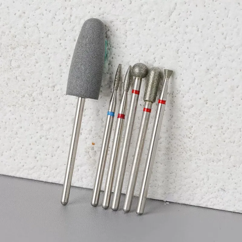 Nail Art Sechsteiliges Set Vorbehandlung Schleifkopf Set Diamant Nail Art Schleifkopf Heißer Verkauf Reinigung abgestorbene Haut Tasche