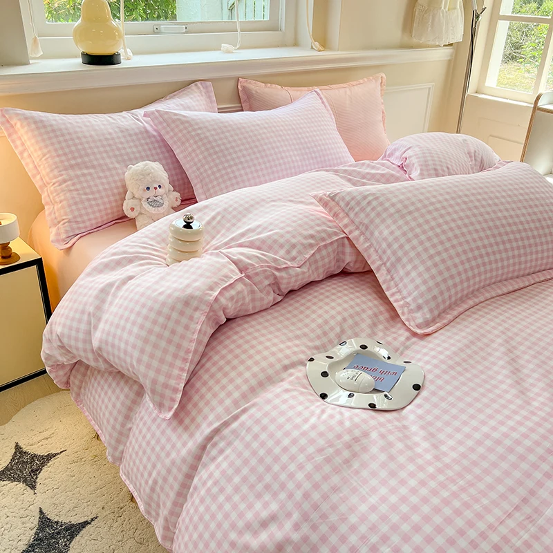 3pcs Simple, soft and skin-friendly duvet cover 3-piece set (1 duvet cover +2 pillowcases) (without core) Modern and breathable