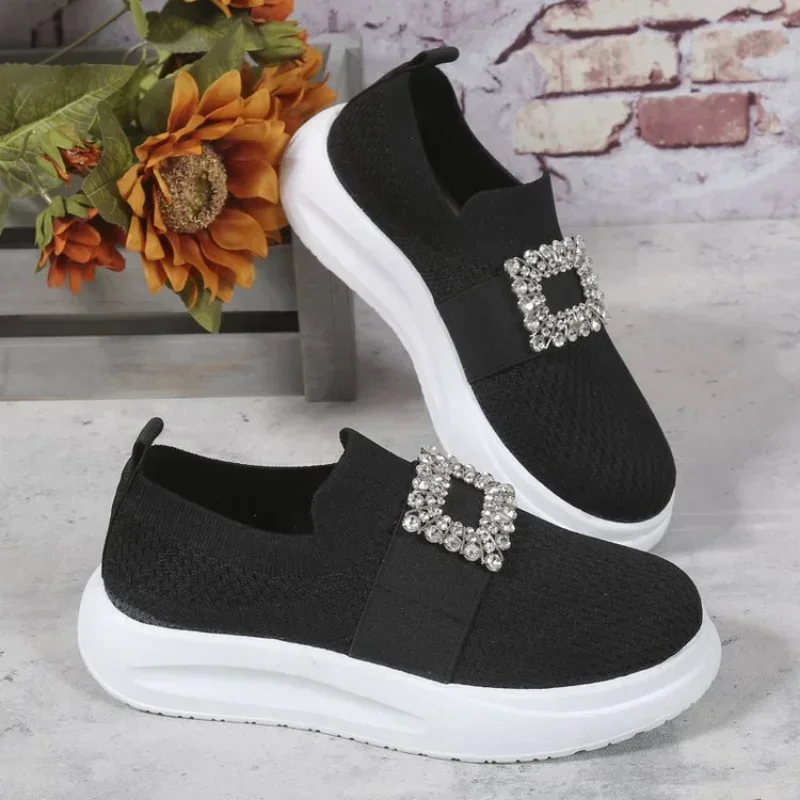 Breathable Single Shoes for Women with Low Top Square Buckle Rhinestone Sleeve Ootboard Shoes for Women with Low Top 2024