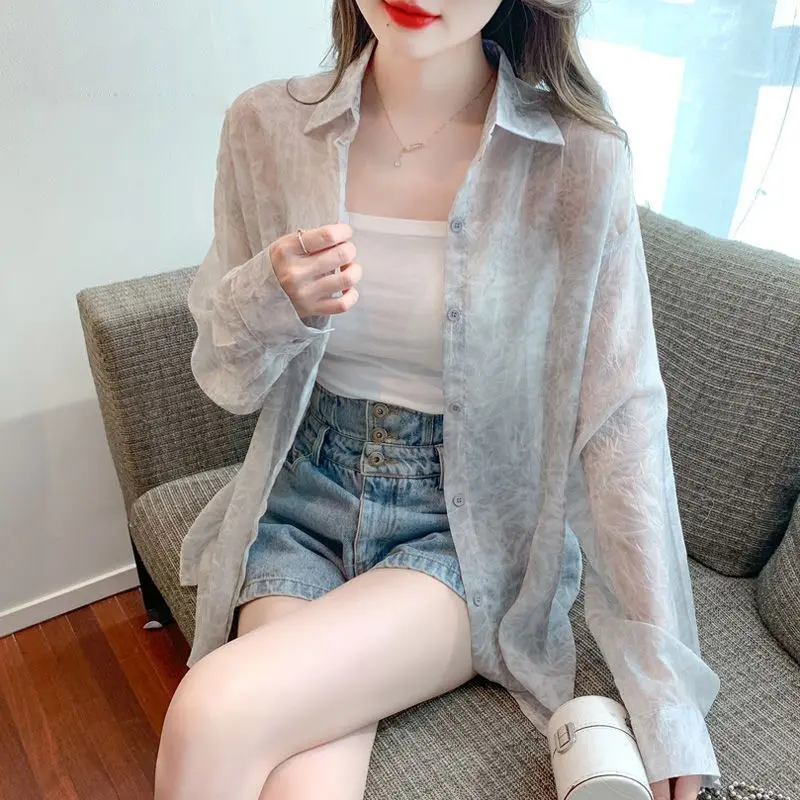 Design Sense Ink Retro Misto Protezione solare Camicia Cappotto Top in seta ghiacciata alla moda da donna