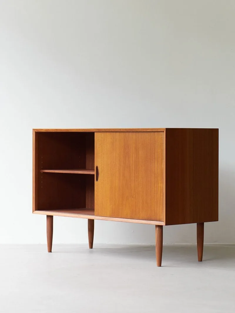 Side cabinet, style Nordic Danish custom replica cherry wood solid wood drawer storage