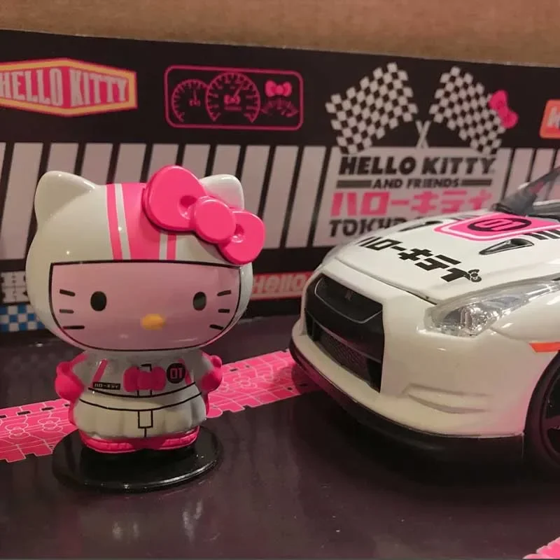 Modelo de coche de Hello Kitty, figura de Anime, Sanrio, Kt Cat, escala 1:24, rosa, Gtr, R34, Skyline, coche, adorno de escritorio, decoración, regalo para niños