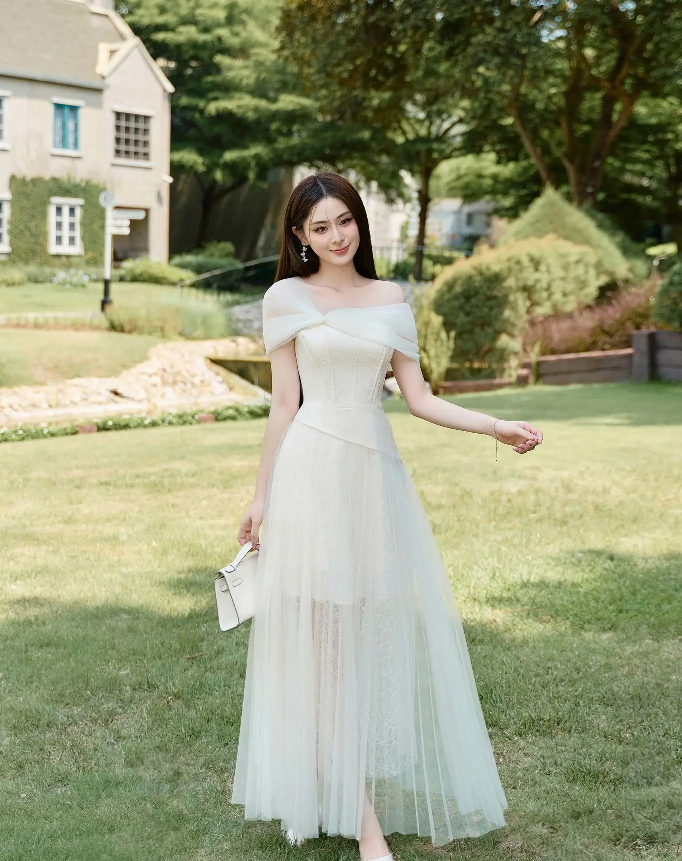 Customized Delicate Off The Shoulder Tulle Evening Dress Elegant A-Line Floor Length Short Sleeves Custom Made Celebrity Dress