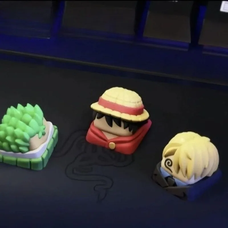 قطعة واحدة من الرسوم المتحركة اللطيفة ثلاثية الأبعاد رائعة لوفي زورو سانجي غطاء مفاتيح ميكانيكي إبداعي هدية تزيين لوحة المفاتيح كاواي