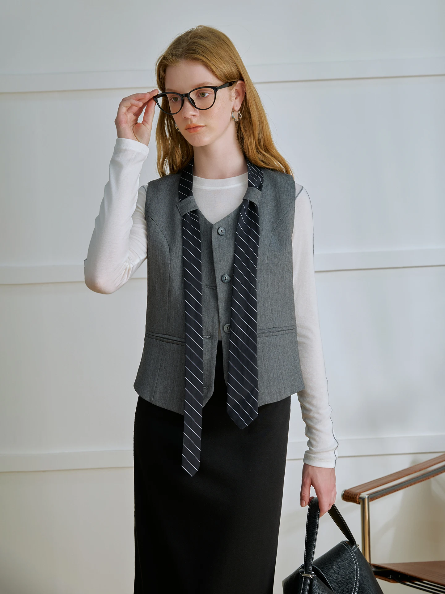 

Aozhiguo Simple High nce 2 Color Stripe Tie Decorative Vest Women's Early Autumn Commuting Svel Jaet