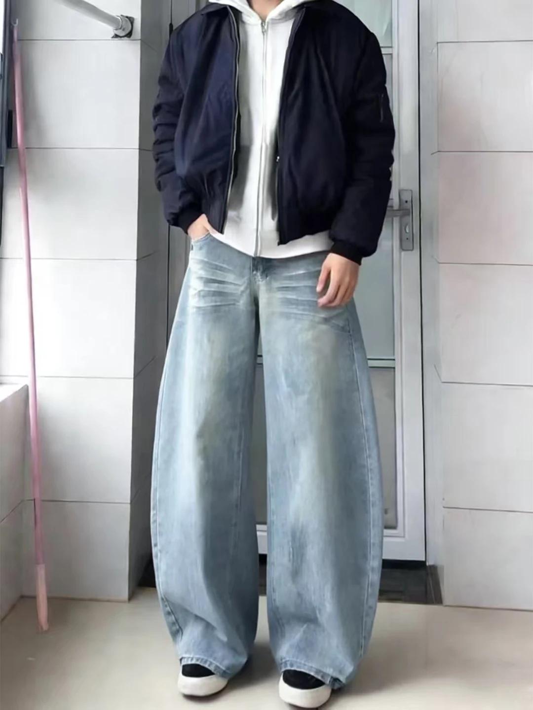 

Cleanfit Loose Fit Light Blue Men's Denim Jeans Knife American Retro Straight Leg Trousers Casual Comfortable Jeans