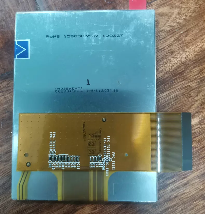 

3,5-дюймовый жидкокристаллический дисплей TM035HDHT1